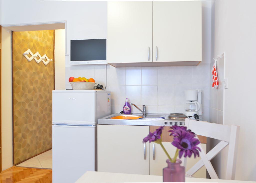 Apartment Vesna 诺维·维诺多尔斯基 客房 照片