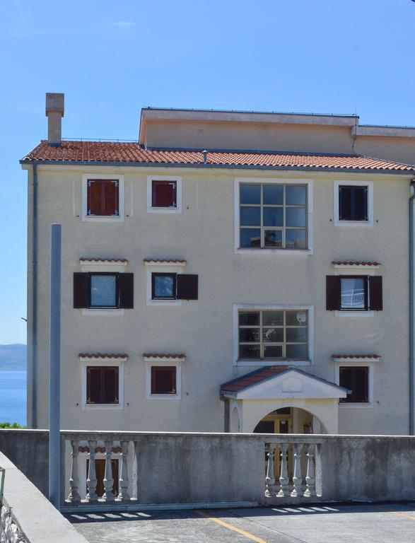 Apartment Vesna 诺维·维诺多尔斯基 客房 照片