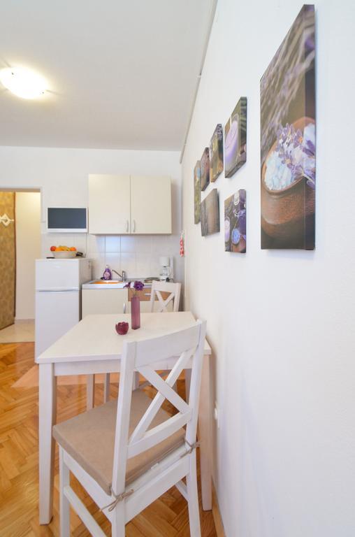 Apartment Vesna 诺维·维诺多尔斯基 客房 照片